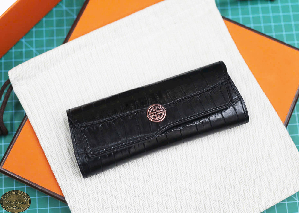 Bao da XOR cuộn ngang da cá sấu Alligator cao cấp tại VuLuxury Bao da XOR cuộn ngang da cá sấu Alligator cao cấp tại VuLuxury