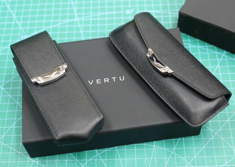 Bao Da Vertu Signature S Da Đen Khóa To