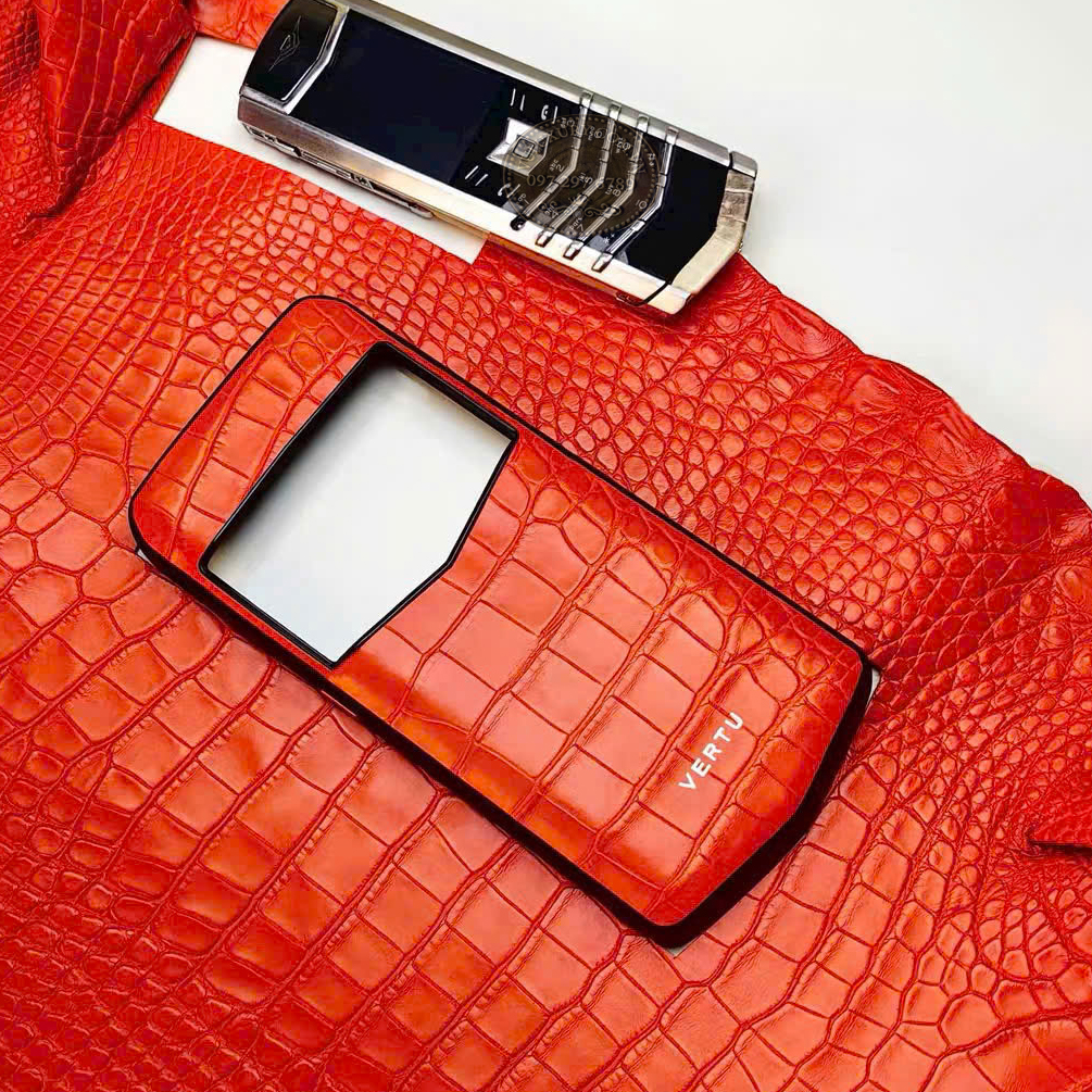 Chi-tiet-van-da-ca-sau-Alligator-nhap-khau-mau-cam