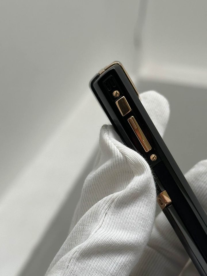 điện thoại vertu chính hãng vertu black mix gold dlc-08