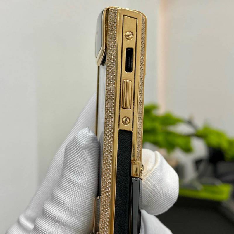 điện thoại vertu chính hãng signature s vàng khối full kim cương -05