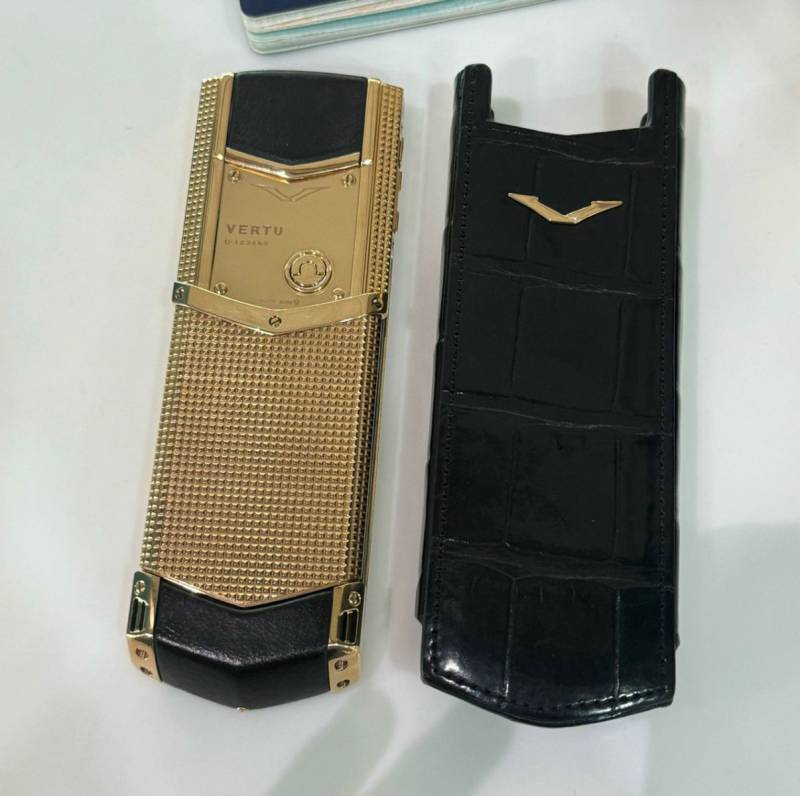 Vertu Signature S Cloud De Paris Gold 18K-02