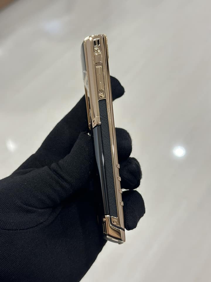vertu siganture s chính hãng vàng hồng nguyên khối 18K-03