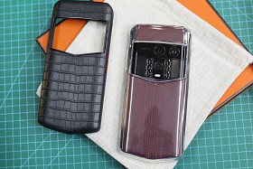 Ốp Lưng Vertu Agent Q Nhựa Mềm Trong Suốt