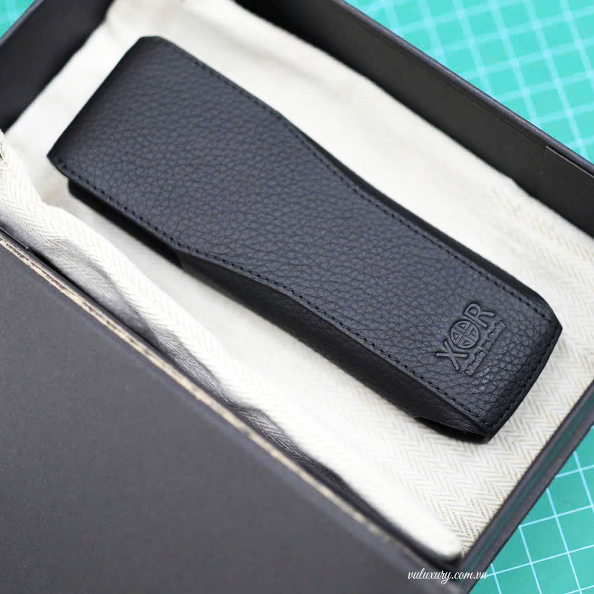 Logo XOR dập chìm tinh tế – khẳng định thương hiệu đẳng cấp Logo XOR dập chìm tinh tế – khẳng định thương hiệu đẳng cấp