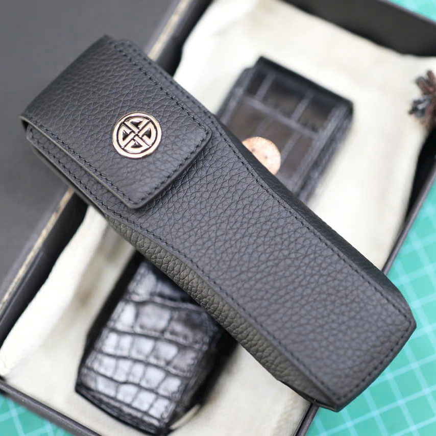 XOR – khi chất liệu, cảm xúc và nghệ thuật gặp nhau trong lòng bàn tay. XOR – khi chất liệu, cảm xúc và nghệ thuật gặp nhau trong lòng bàn tay.